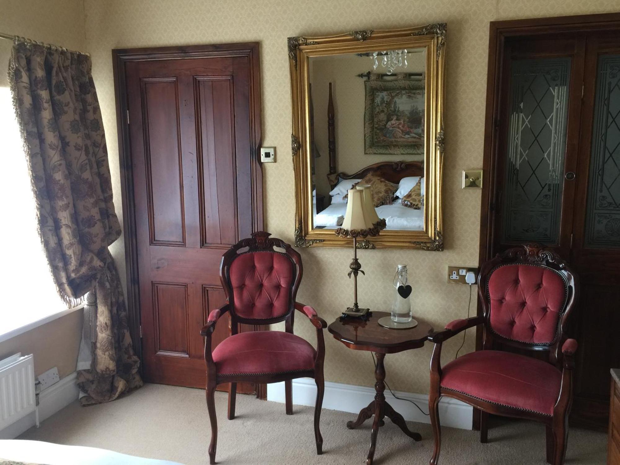 Glyn Isa Country House B&B And Self Catering Apartments コンウィ エクステリア 写真