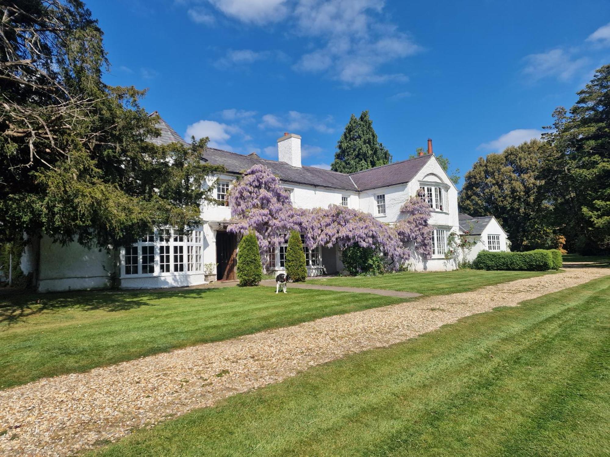 Glyn Isa Country House B&B And Self Catering Apartments コンウィ エクステリア 写真