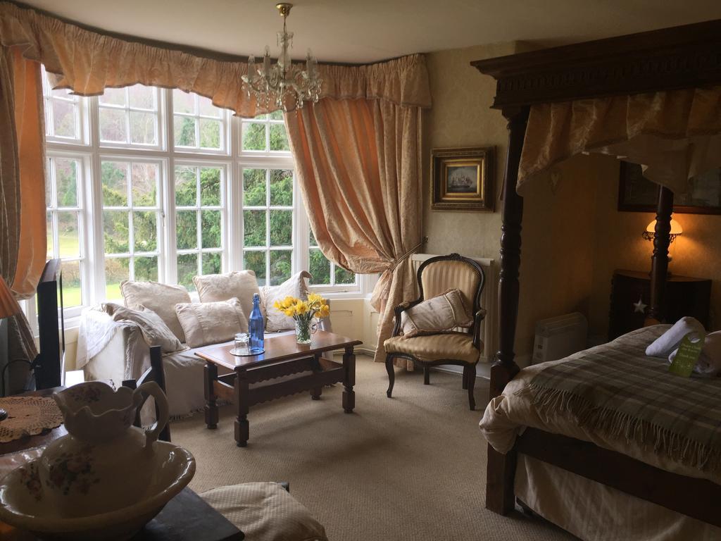 Glyn Isa Country House B&B And Self Catering Apartments コンウィ エクステリア 写真